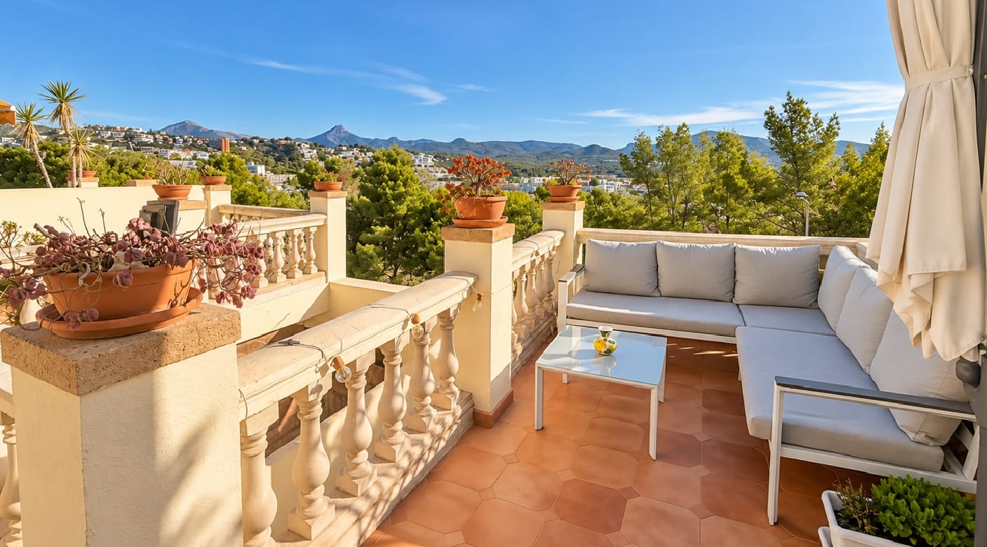 Renovated Apartment for Sale in Santa Ponsa with Large Terrace