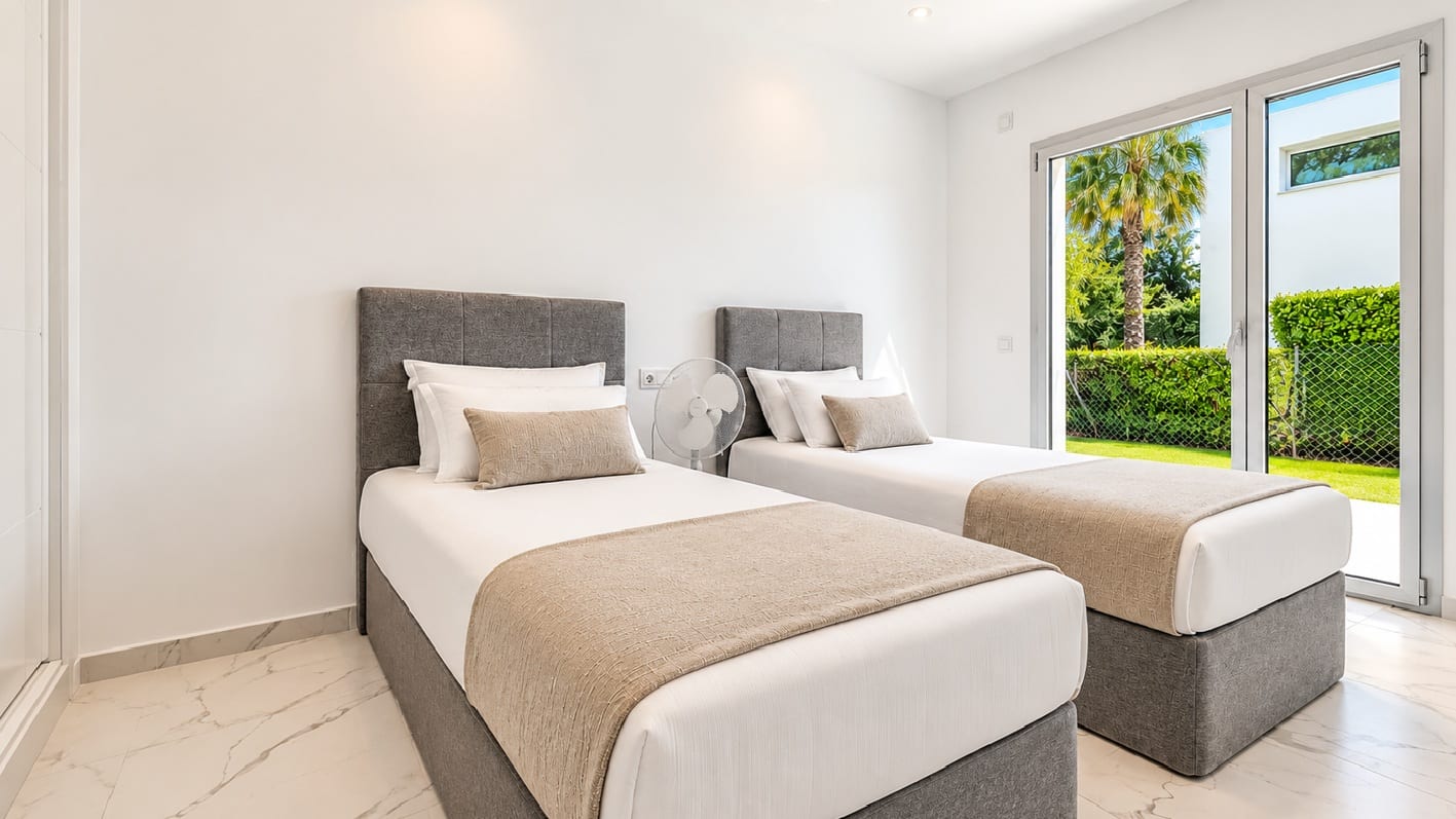 Apartment with Private Garden for Sale in Nova Santa Ponsa