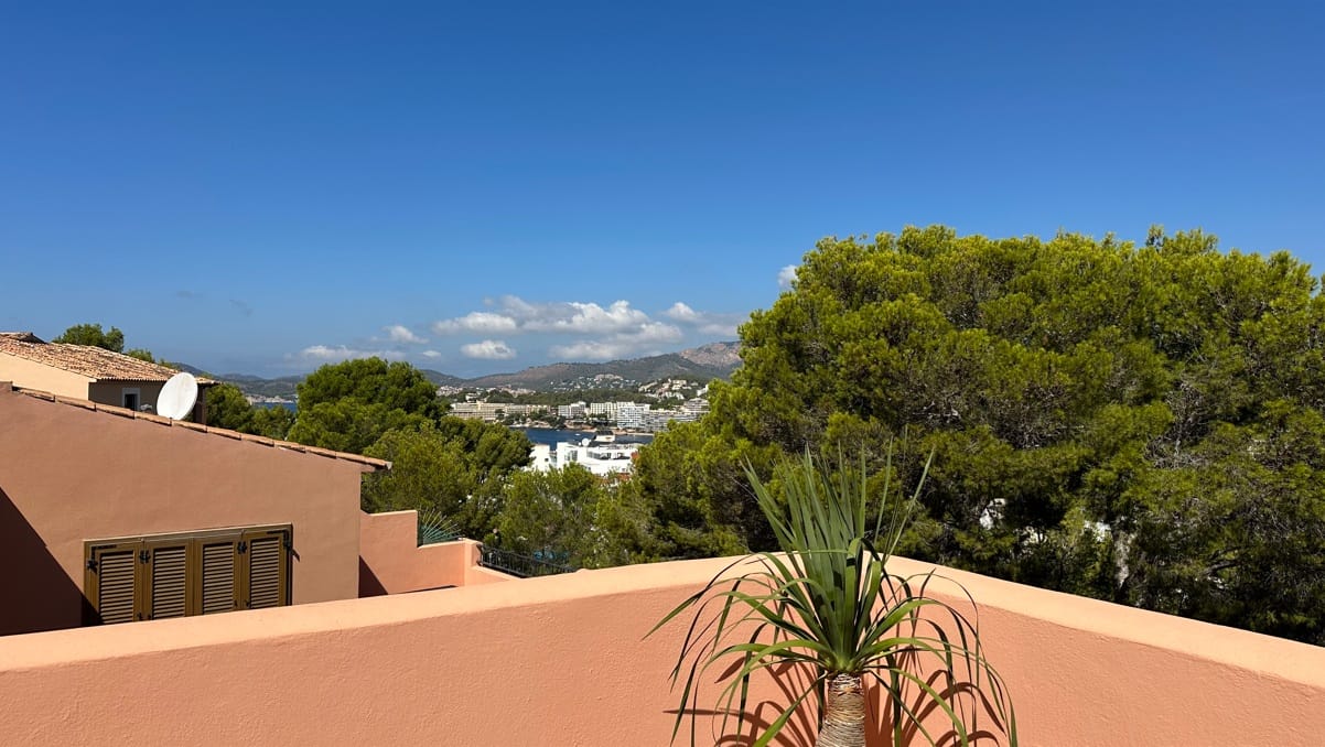Newly Renovated Apartment for Sale in Kings Park, Santa Ponsa