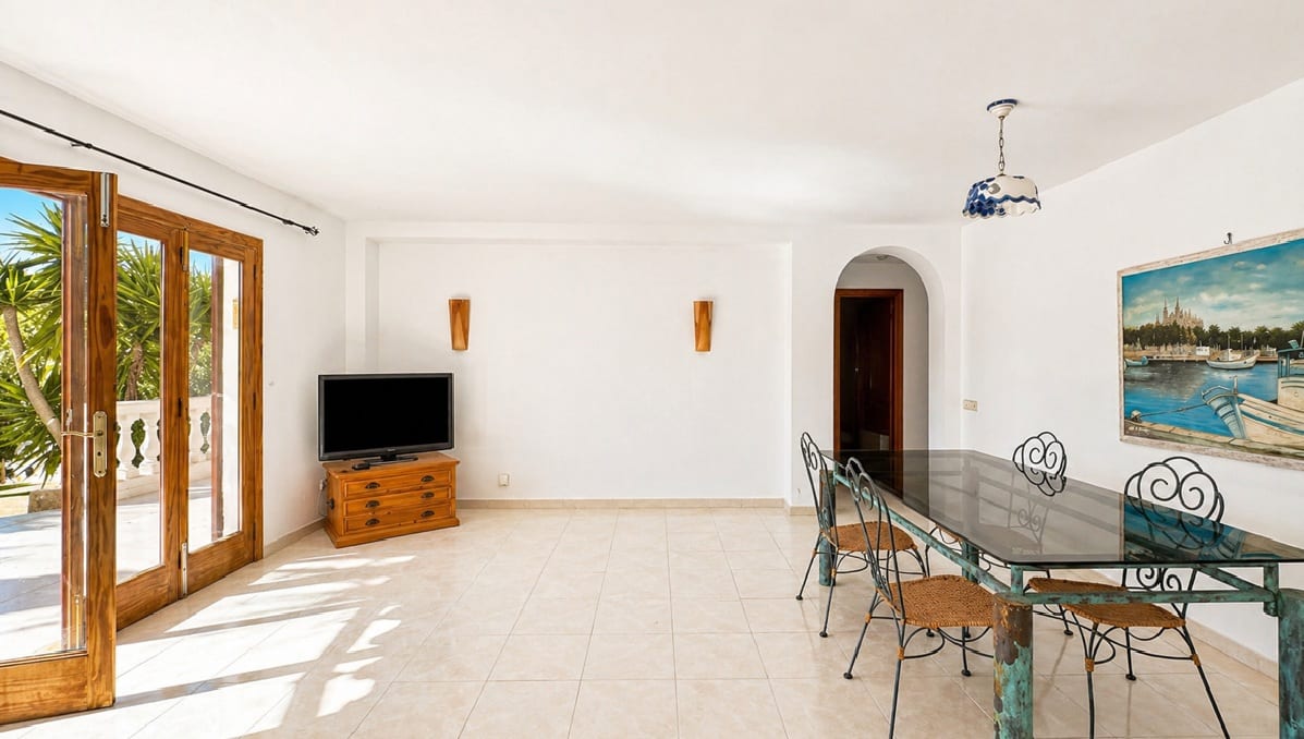 Mediterranean House for Sale in Paguera, Southwest Mallorca