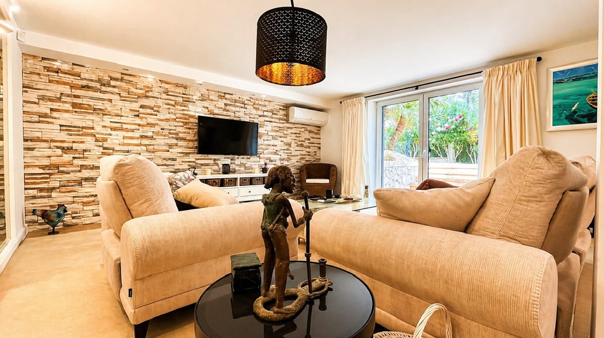Modern Luxury Villa for Sale in Santa Ponsa, Southwest Mallorca