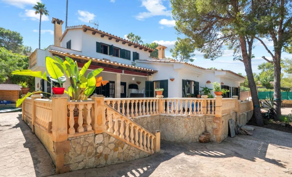 Renovation Opportunity in Santa Ponsa, Southwest Mallorca