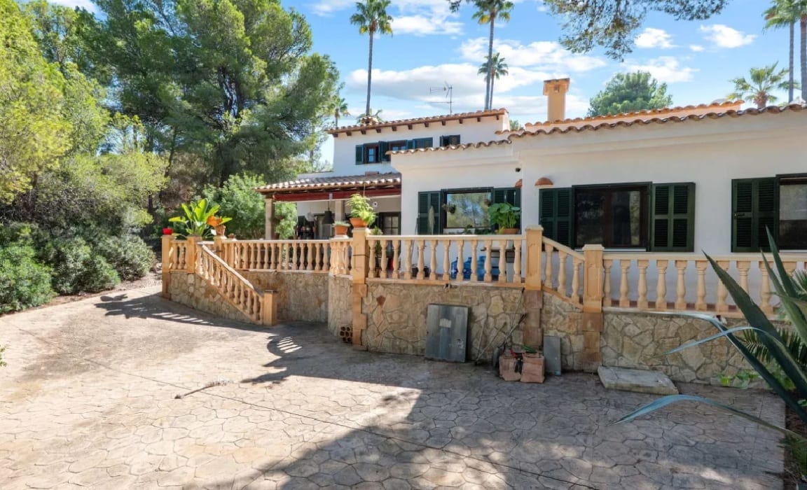Renovation Opportunity in Santa Ponsa, Southwest Mallorca