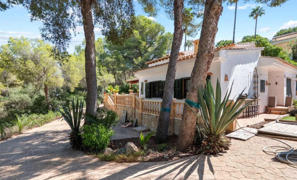 Renovation Opportunity in Santa Ponsa, Southwest Mallorca