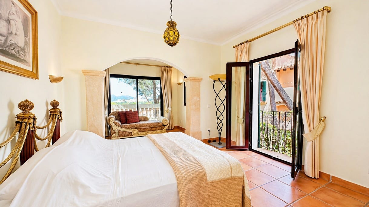 Golf Front Penthouse for Sale in Santa Ponsa with Sea Views