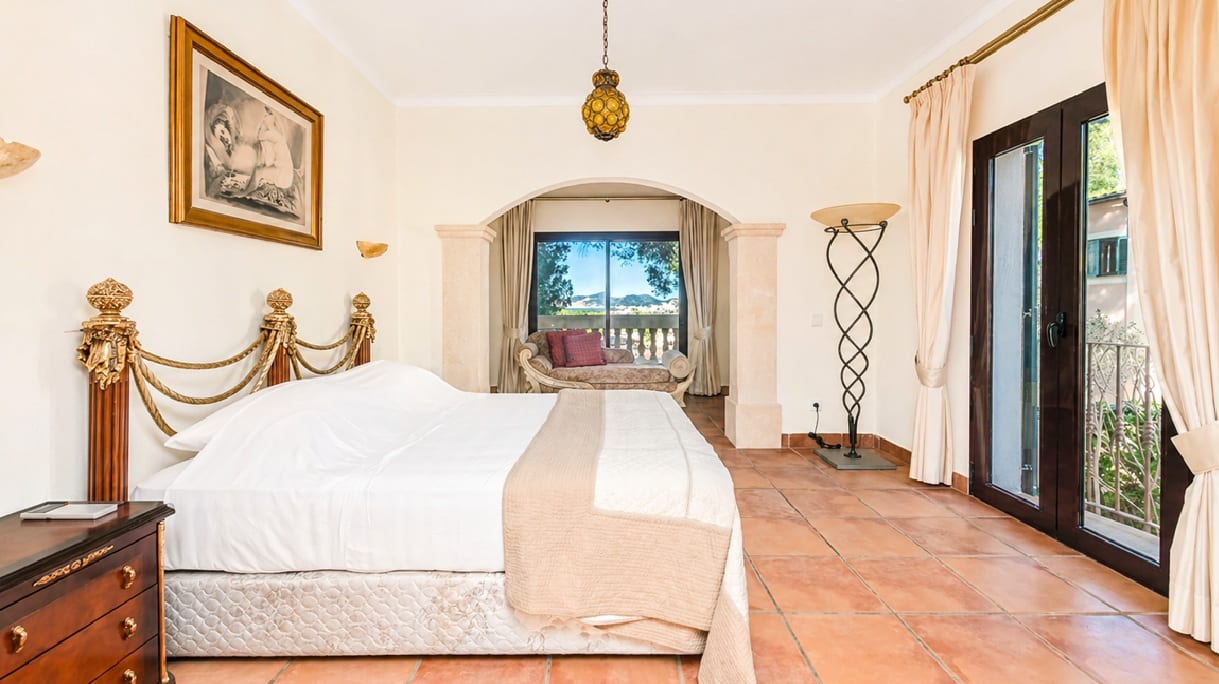 Golf Front Penthouse for Sale in Santa Ponsa with Sea Views