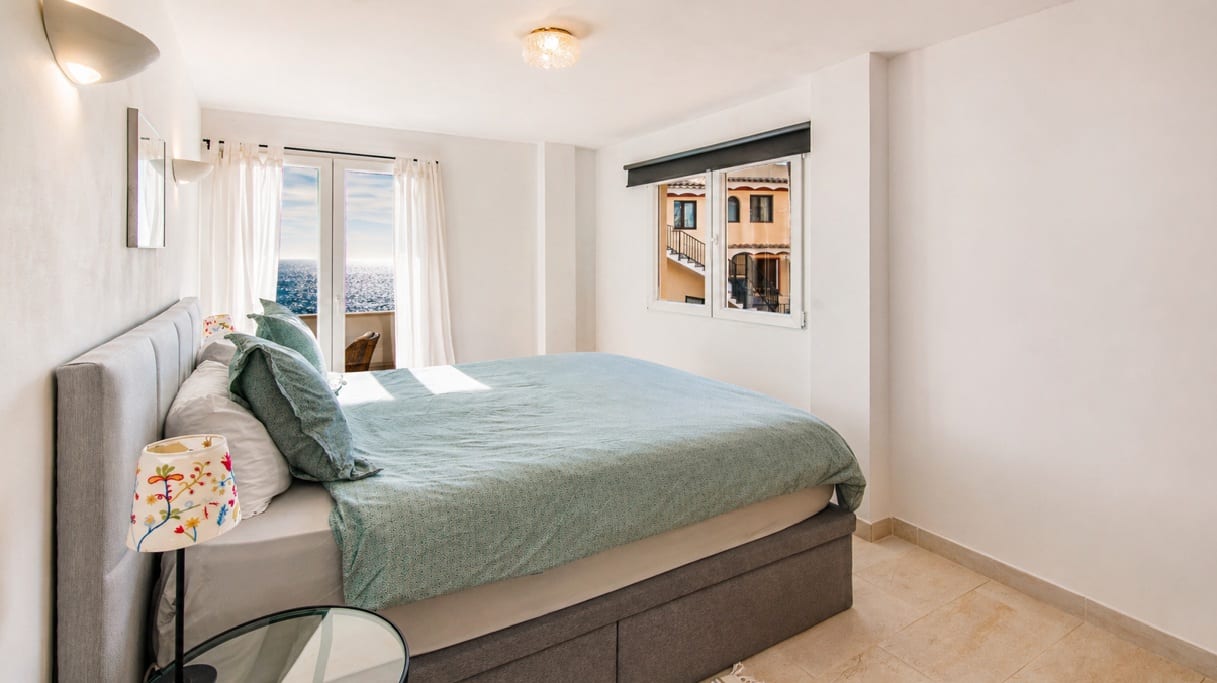 Frontline Sea Access Apartment in Santa Ponsa