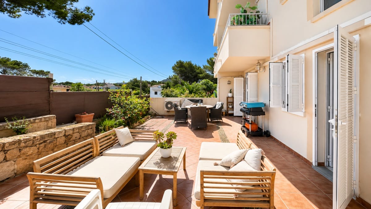 Ground Floor Apartment with Large Terrace in Santa Ponsa