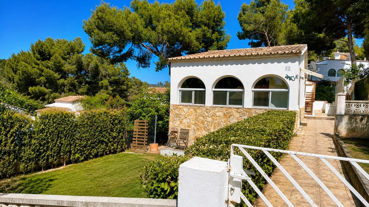 House for Sale in Costa de la Calma with Private Garden