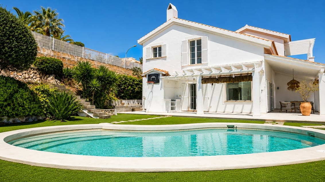 Mediterranean Villa for Sale in Nova Santa Ponsa