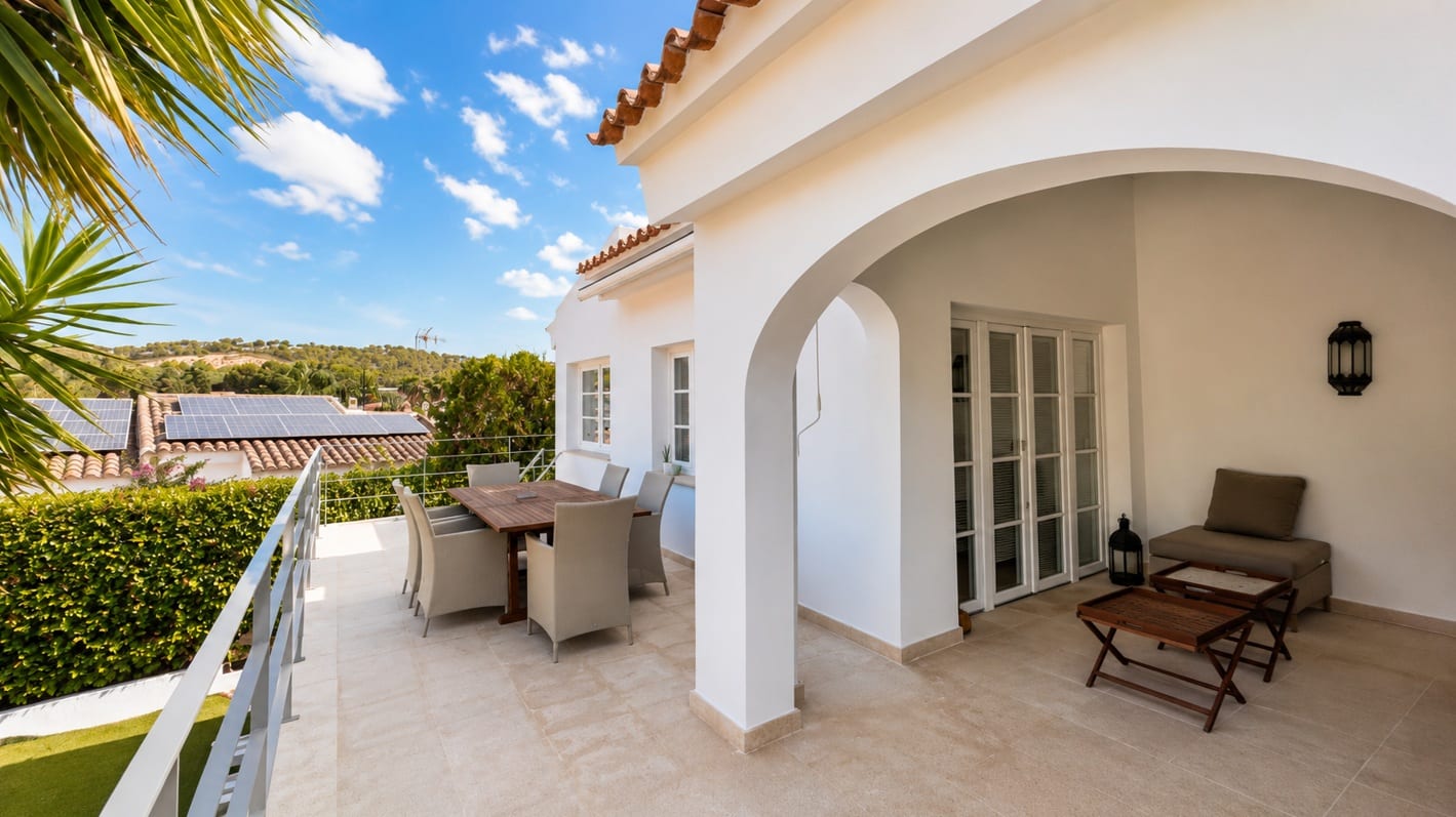 Mediterranean Villa for Sale in Costa de la Calma