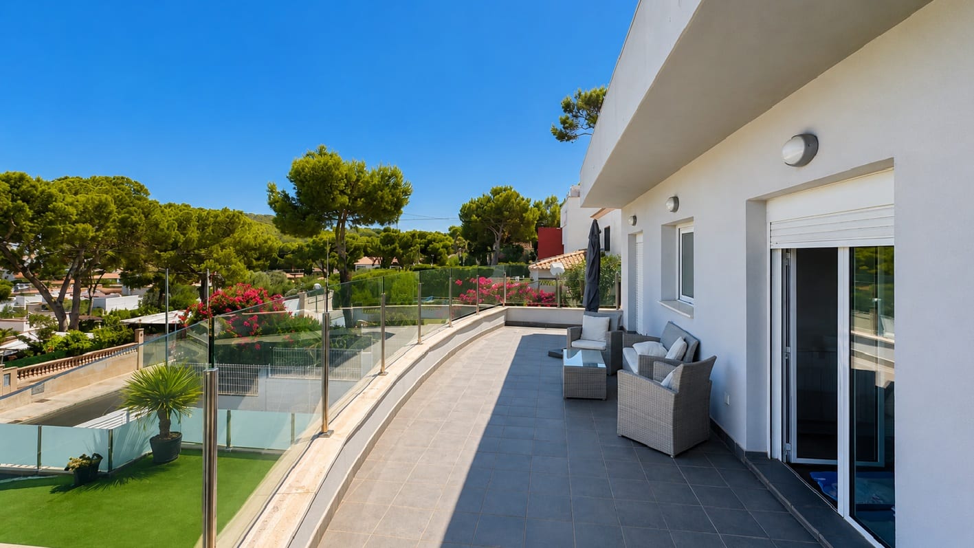 Private Villa for Sale in El Toro with Pool