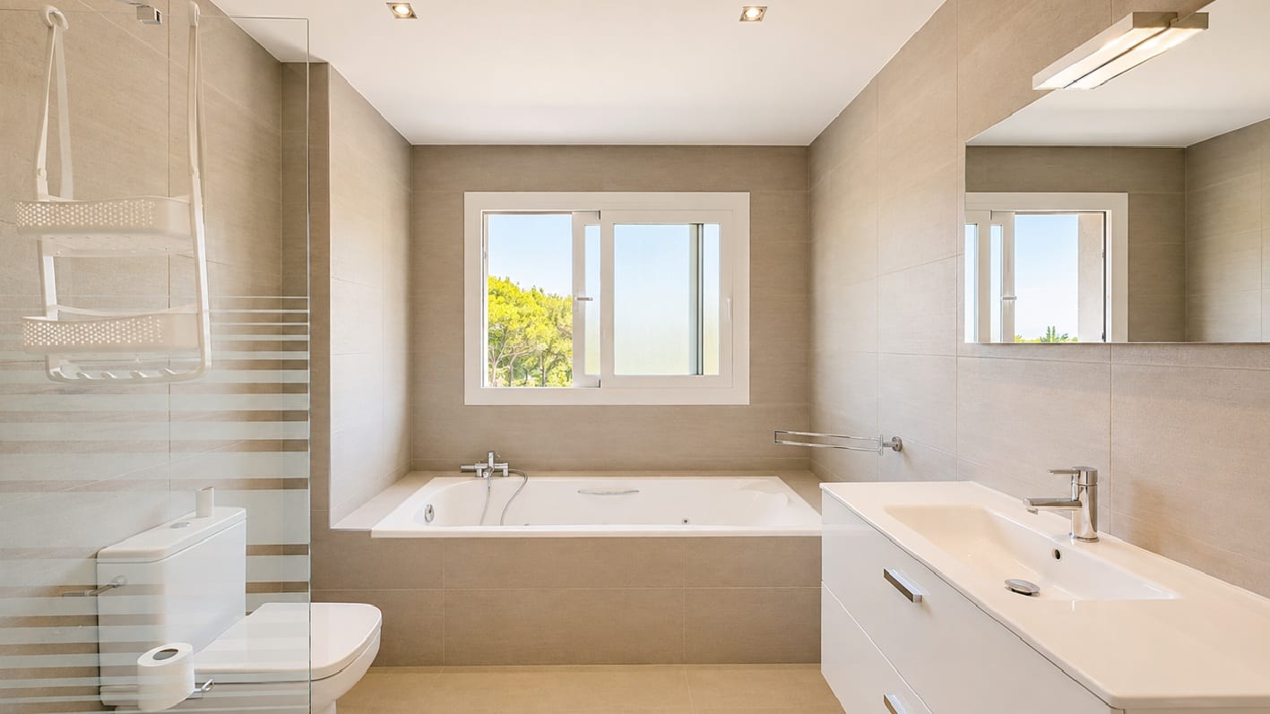 Private Villa for Sale in El Toro with Pool